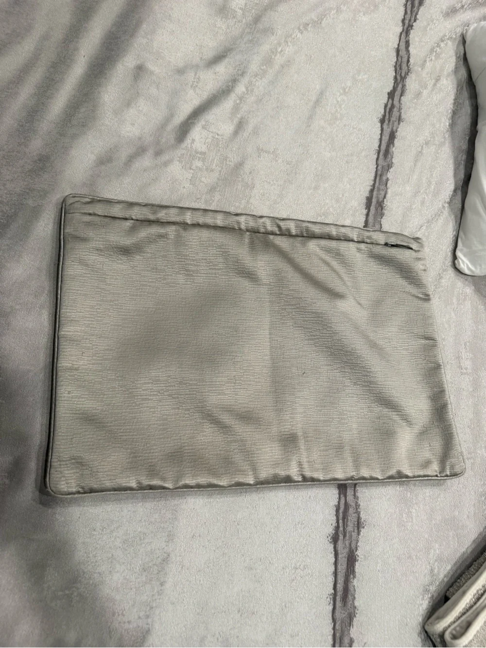 Nice Light Gray Set of 4 Pillow Covers